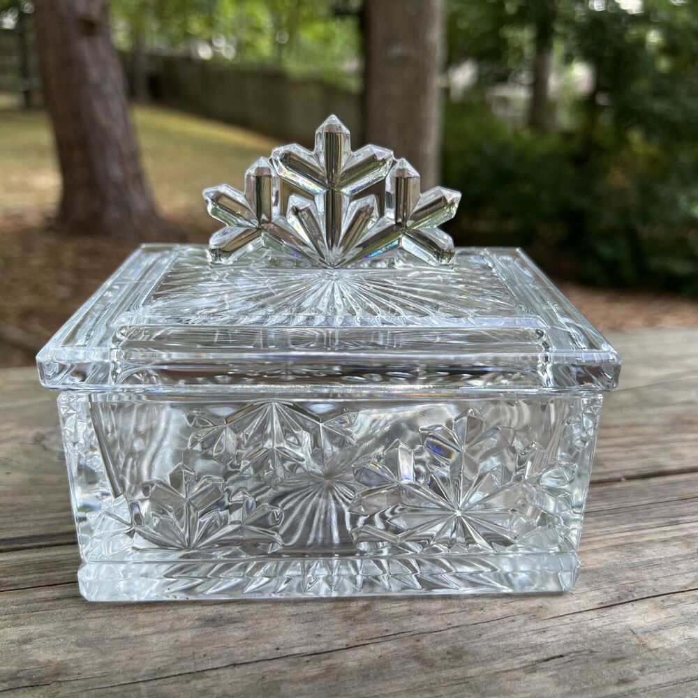 Holiday Magic Snowflake Covered Box Luminarc Pressed Glass Trinket Box